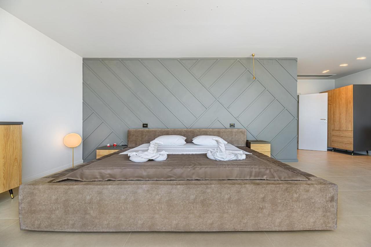Seascape Villa Ефорие Суд Екстериор снимка