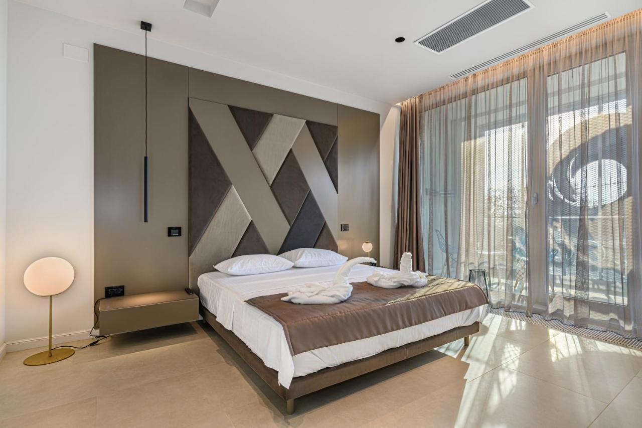 Seascape Villa Ефорие Суд Екстериор снимка