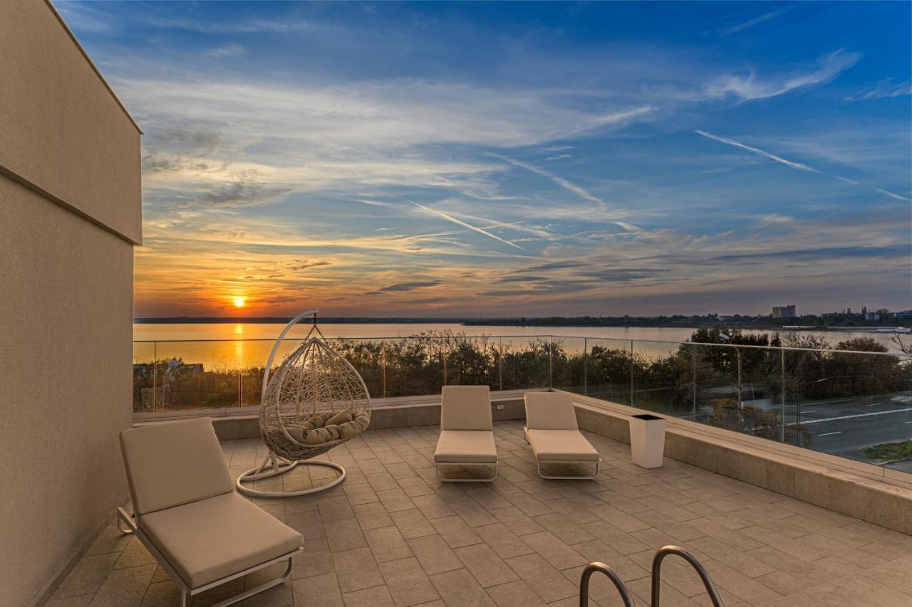 Seascape Villa Ефорие Суд Екстериор снимка
