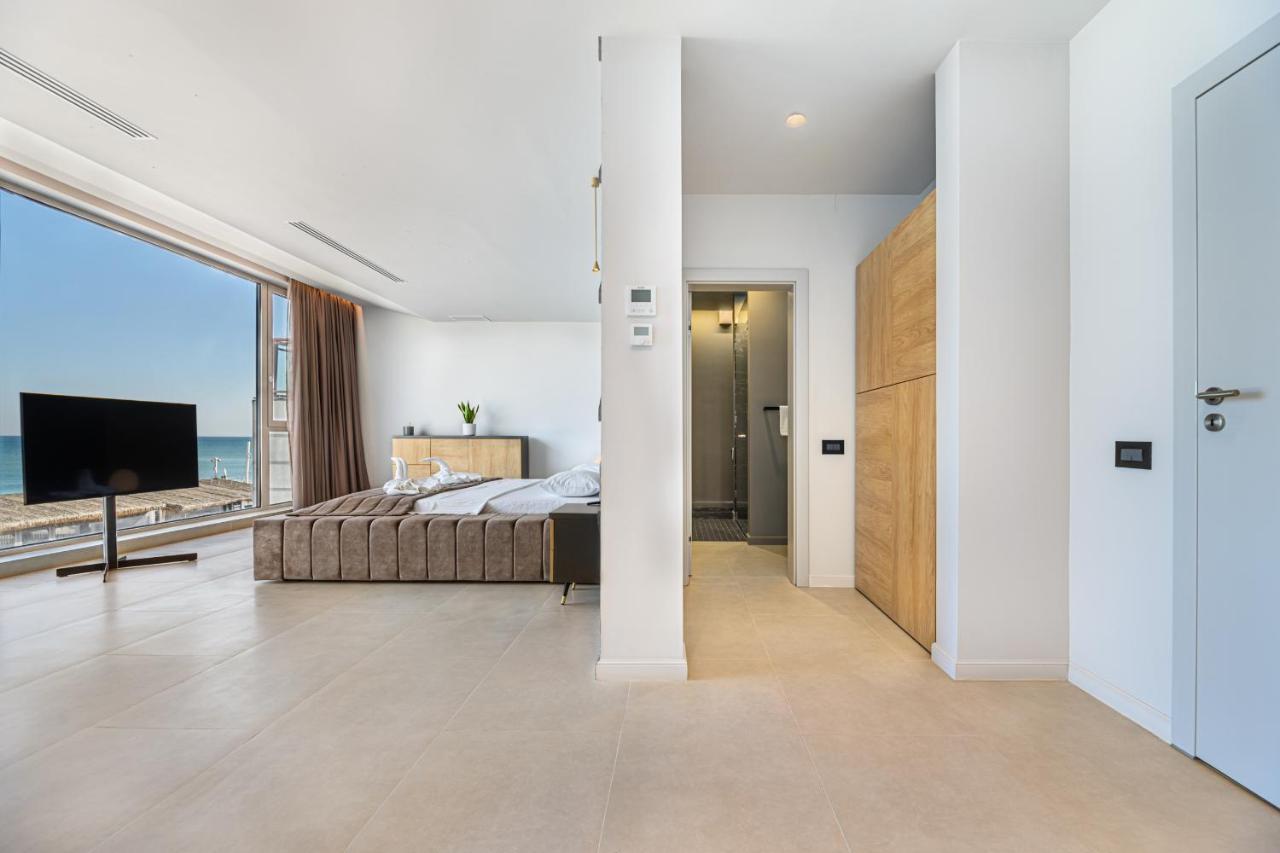 Seascape Villa Ефорие Суд Екстериор снимка
